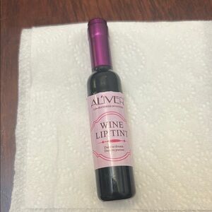 Purple Lipstick with Wine-Inspired Design